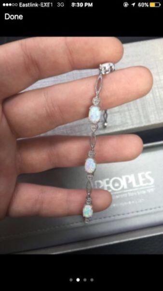 Authentic People's opal bracelet