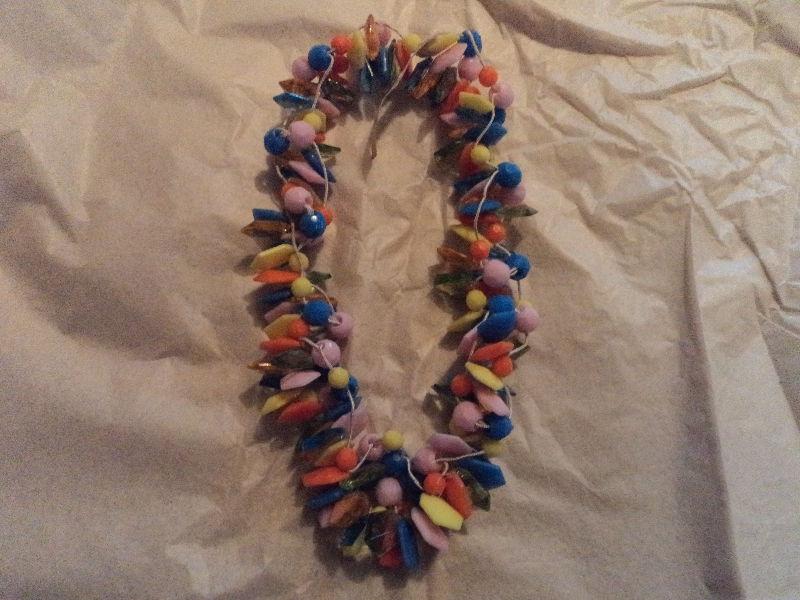 Beautiful Vintage Clustered Plastic Necklace from Hong Kong
