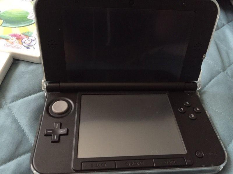 MUST GO!! Nintendo 3DS and 4 Games