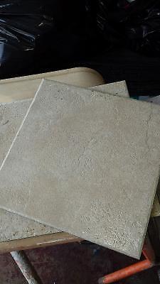 Ceramic floor tile