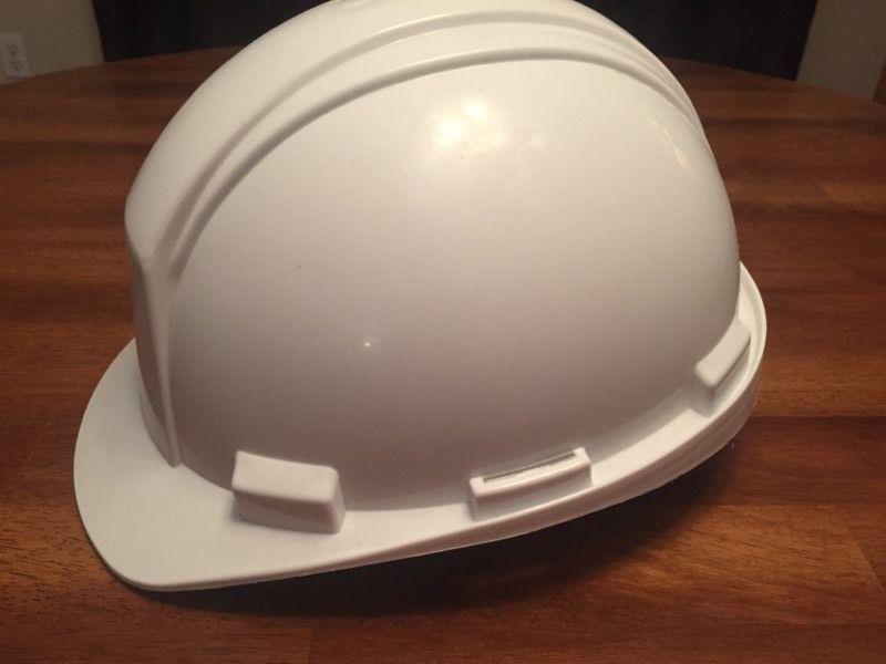 NEW Hard Hat