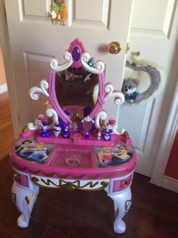 Mint Disney princesses mirror and more