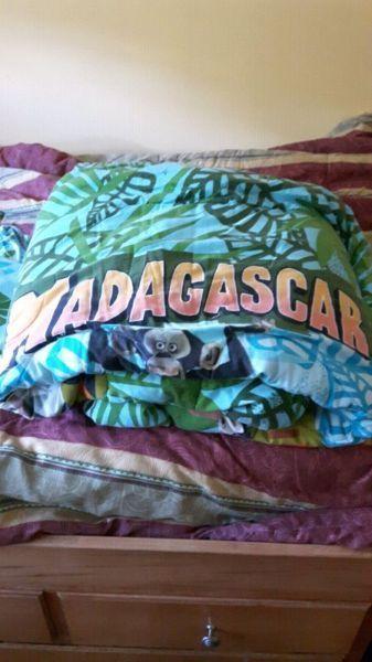 Madagascar twin bedding set