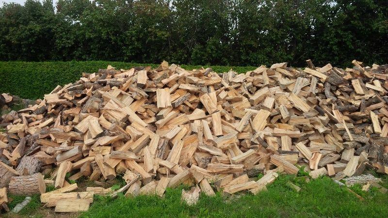 HARDWOOD FIREWOOD DELIVERED BY HERITAGE LAWN CARE