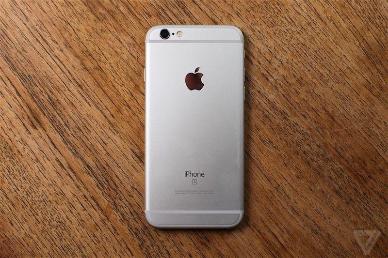 Iphone 6S black 64gb still under full apple care!