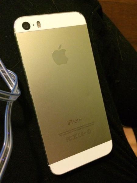 White iPhone gold unlocked for sale (for parts of fixing)