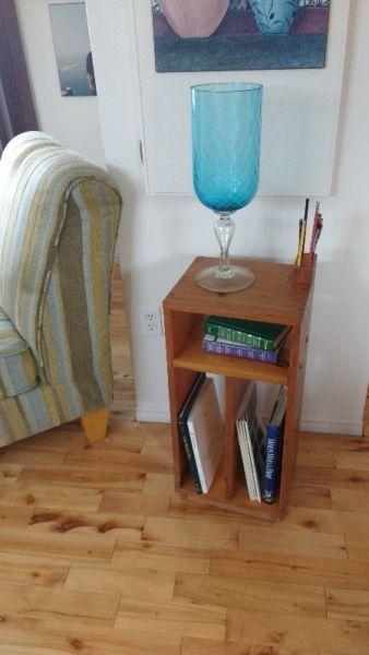 Book/telephone Stand