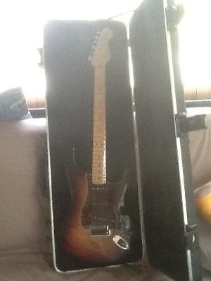 Fender Stratocaster USA with hardshell case