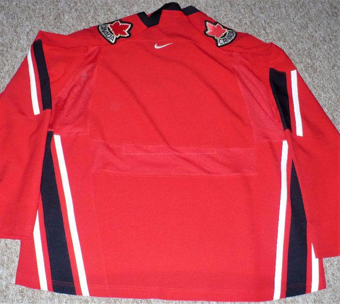 Team Canada 2006 Olympic Nike Red Home Jersey Size XXL