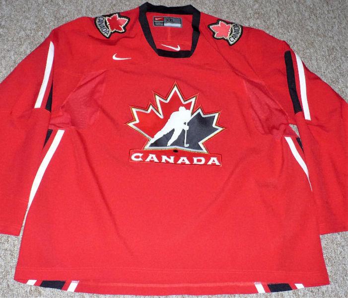 Team Canada 2006 Olympic Nike Red Home Jersey Size XXL
