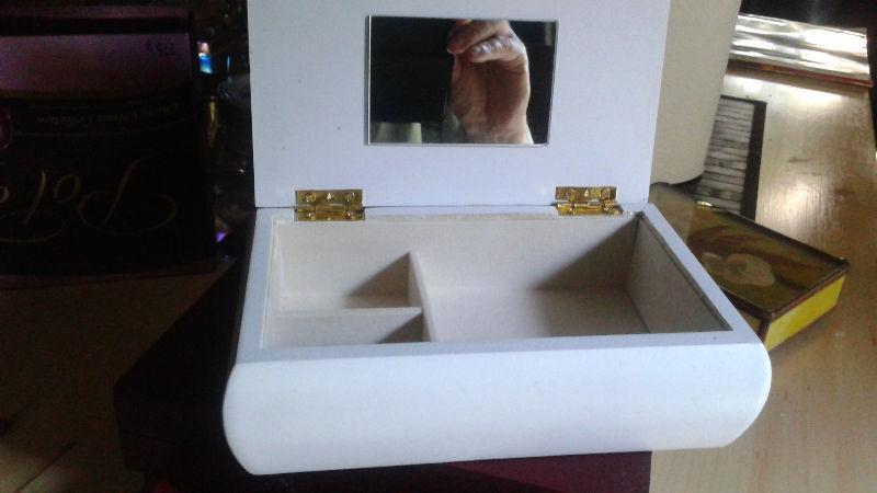 Jewelry Boxes !!