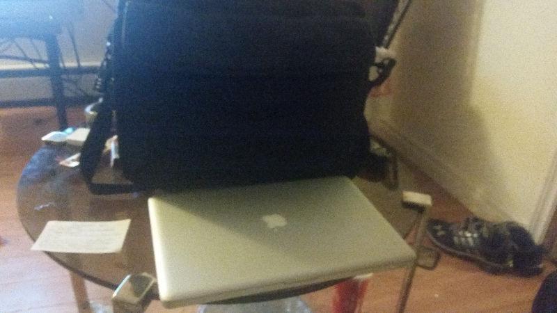 Macbook pro excellent condition with leather carrying case