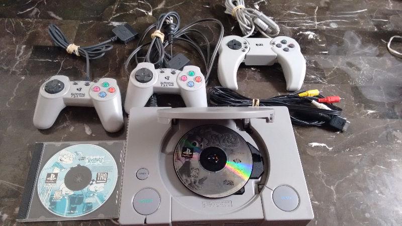 PS1 SYSTEM, 3 CONTROLLERS, 2 GAMES