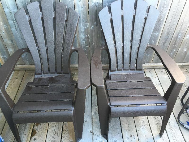 5 Matching Brown Deck/Lawn Chairs