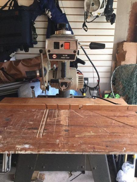 BLACK AND DECKER DELUXE POWER SHOP RADIAL ARM SAW....REDUCING