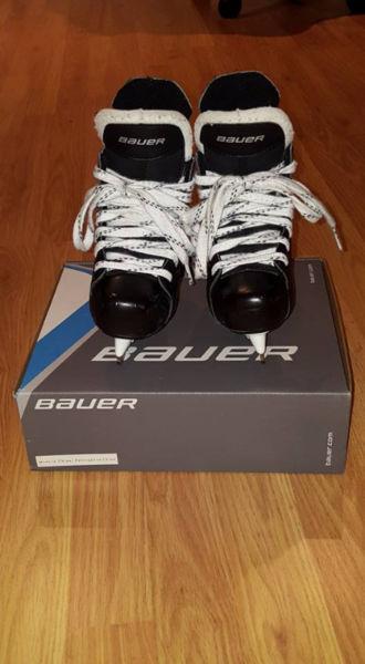 MINT Condition! Barely Worn Boys Youth Bauer Supreme Skates