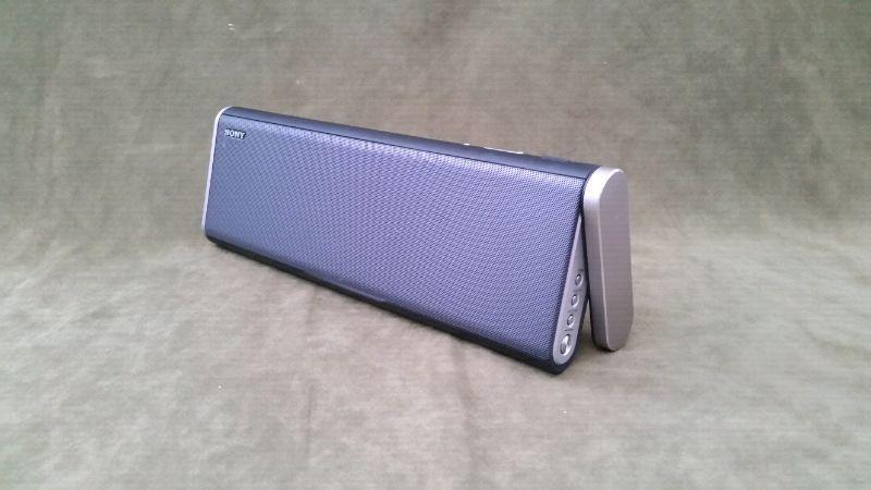 Sony srs-btx300 bluetooth portable speaker