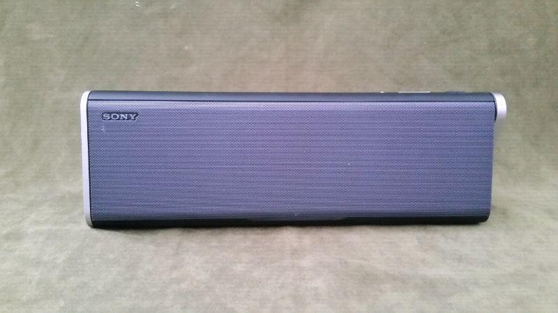 Sony srs-btx300 bluetooth portable speaker