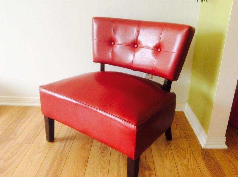 CHAISE A VENDRE! ROUGE