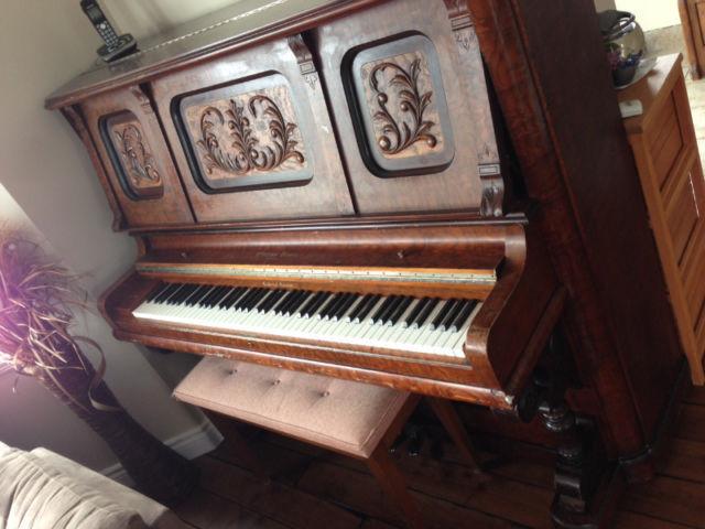 piano antique dois partir avant mois octobre ou a louer