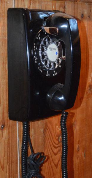 Téléphone ancien / rétro / vintage