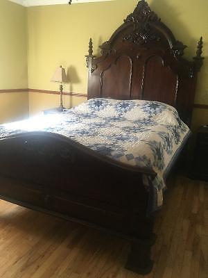 Bedroom set antique/ Chambre a coucher