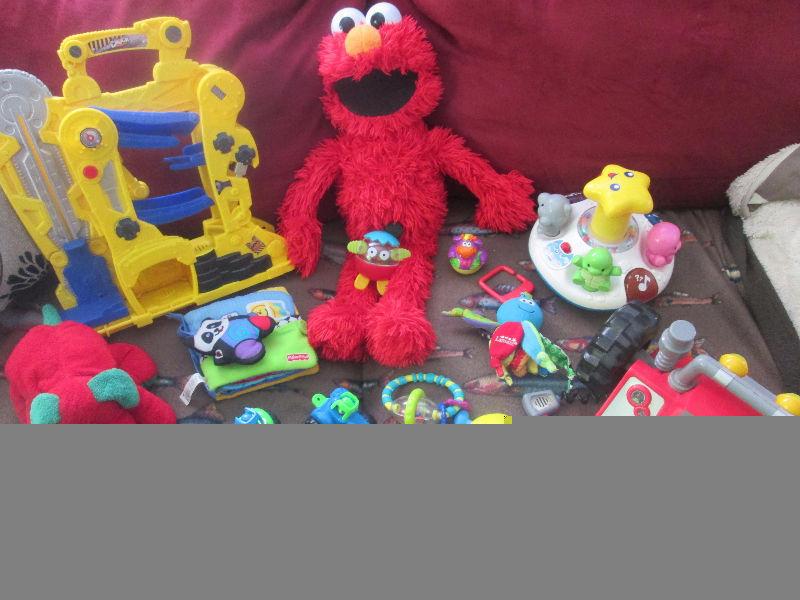 play all day elmo with bunch extra toys
