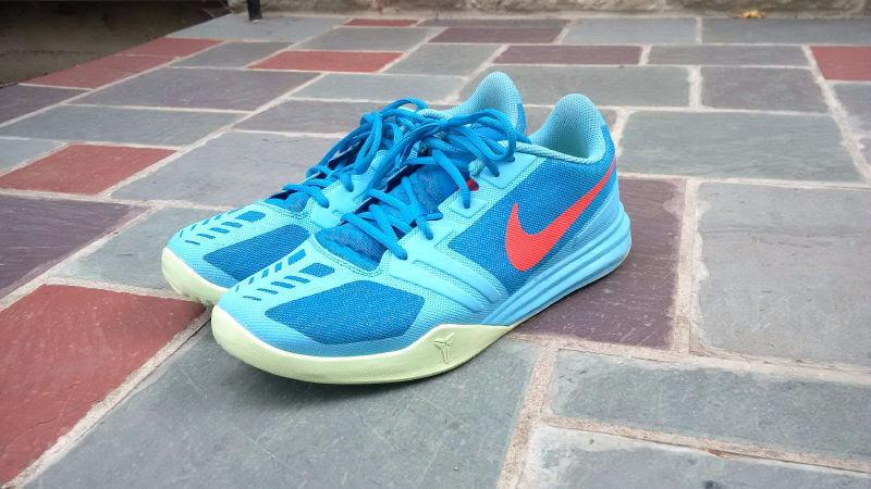 Nike Kobe Mentality Clearwater Shoes