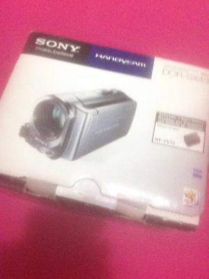 Sony Handycam 220 or make a offer