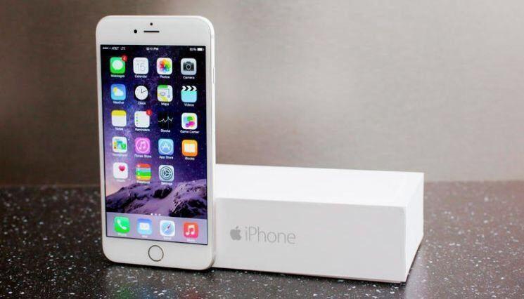 iPhone 6S. 64GB. Silver. Mint condition