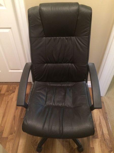 Leather chair - Mint Condition