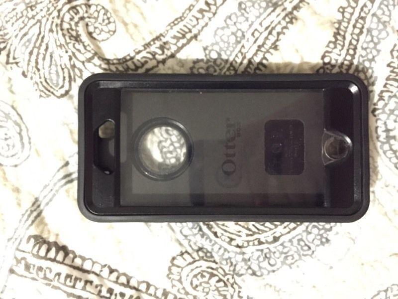 Otter Box Defender Series iPhone 6 Case Good Condition+Free Case