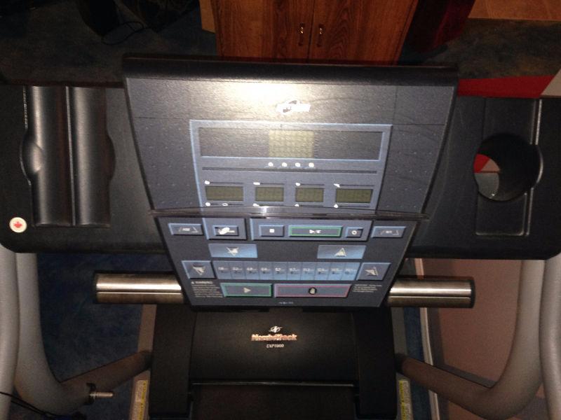 NordicTrack Exp1000 Treadmill
