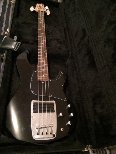 Ibanez ATK 4 string bass and accesories