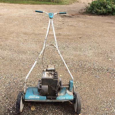 Self propelled lawn mower