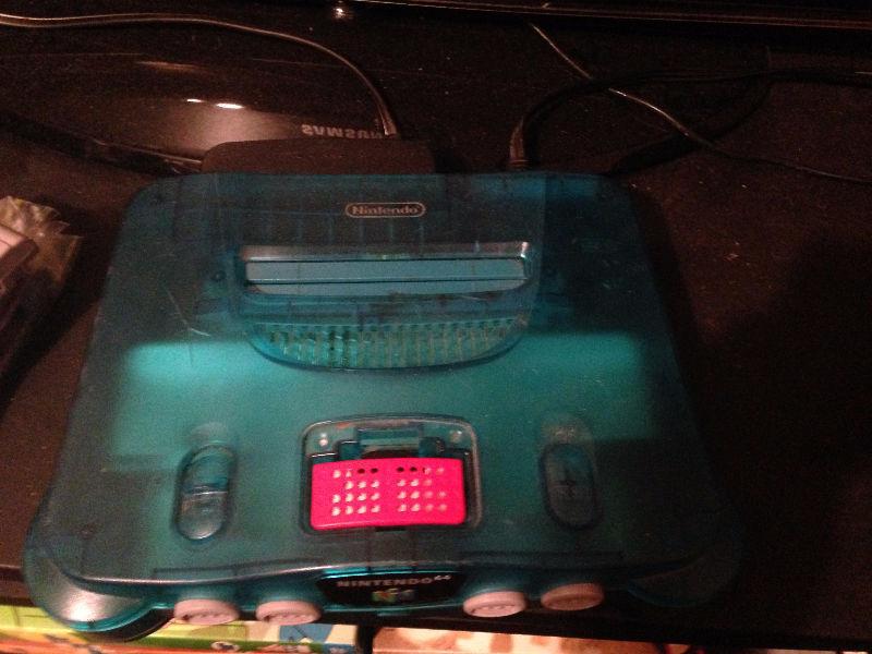 Nintendo 64 Ice Blue 4 controllers