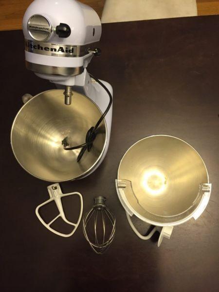 Like new mixer with accessories!