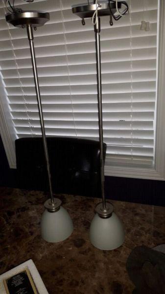 2 hanging light fixtures