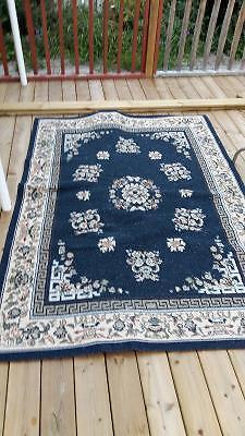Navi blue rug length 7 Ft 6inch W5Ft 3 inch great condition