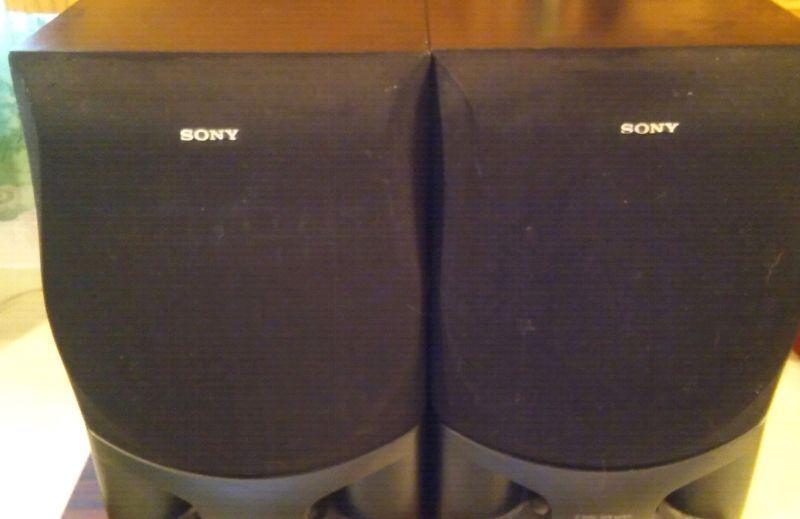 SONY 2 way / Bass RefLex speakers