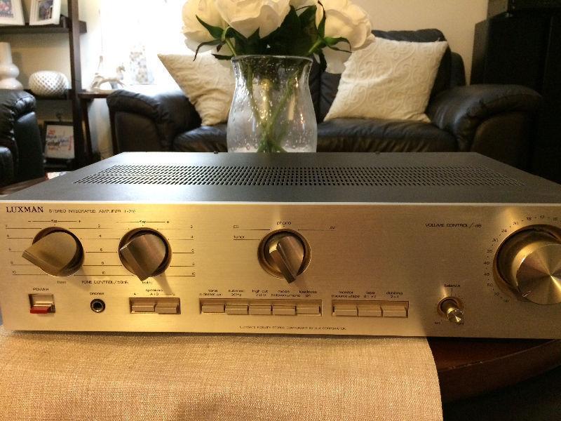 Luxman stereo integrated amplifier L-215