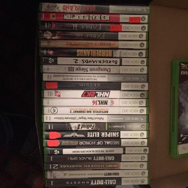 Xbox 360 w' 22 games