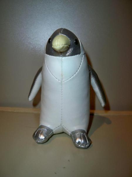 PAPERWEIGHT-PENGUIN
