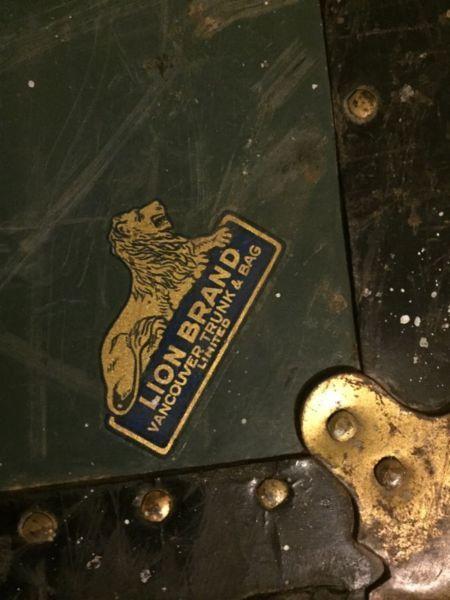 Lion brand made trunk vintage