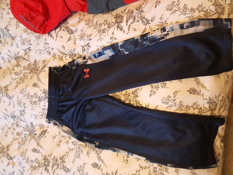 New under armour size 5 track pant boys