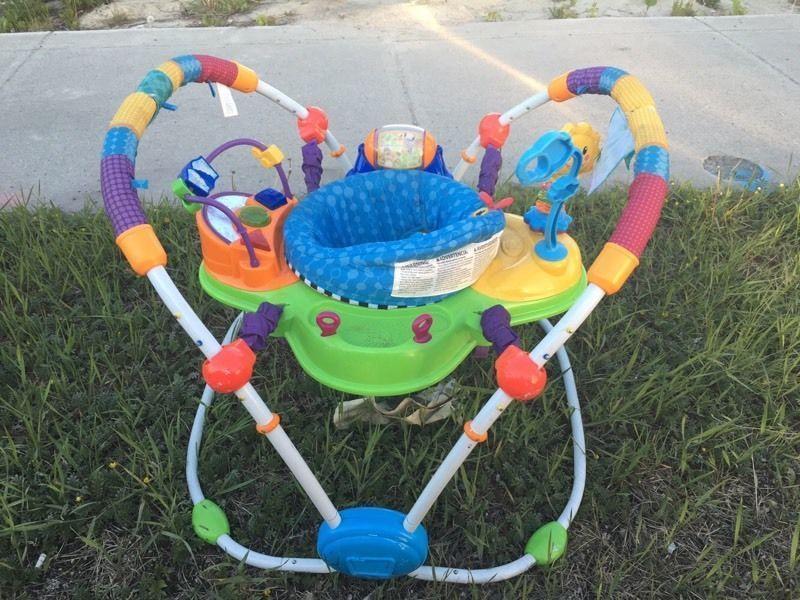 Baby jumper / bouncer $35. Pick up near Chinook mall