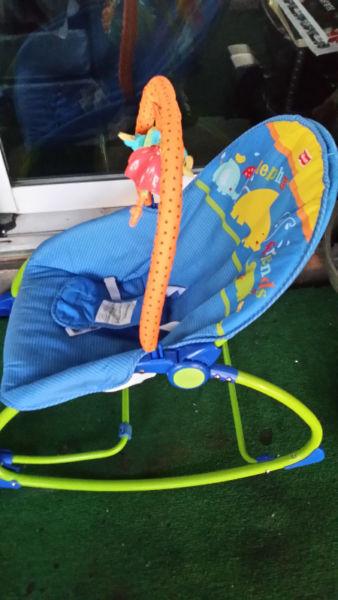 BABY SEAT ROCKER FISHERPRICE FOLDABLE WITH 5 POINT HARNESS