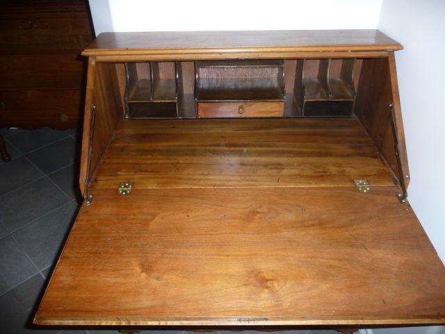 Vintage drop lid desk made of solid wood, Canadiana style