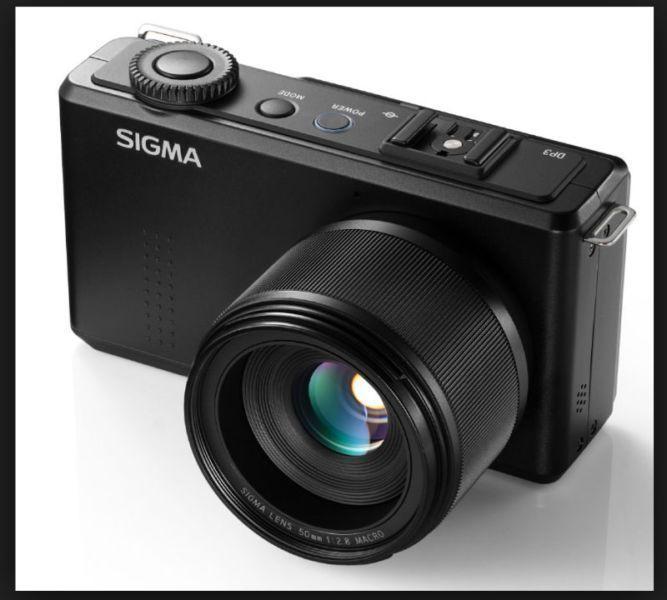 Sigma DP3 Merrill Compact Digital Camera - Mint