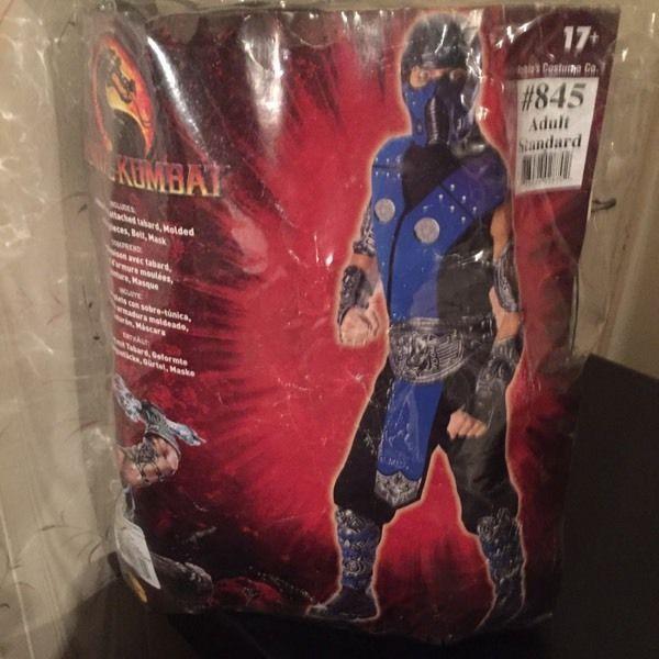 mortal kombat costume $25